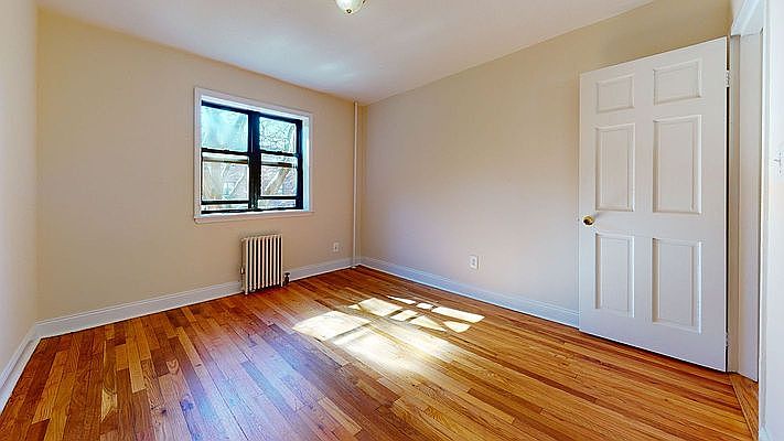 1st image of 20-70 26th St #3A