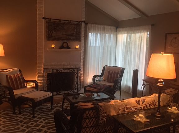 Large living room with vaulted ceilings.