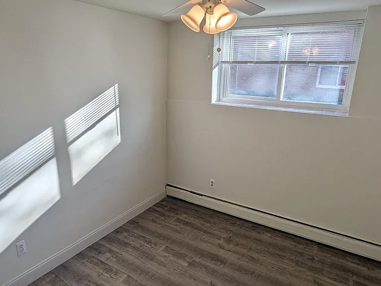 1835 Ulysses St NE #10 — Photo 9