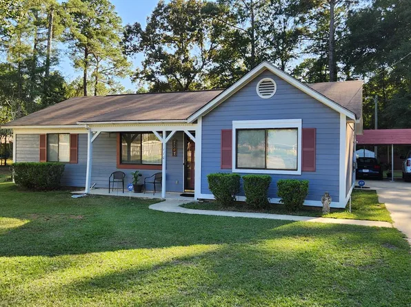 110 Falcon Dr, Americus, GA 31719