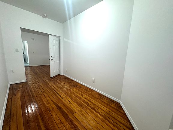 5th image of 34-14 42nd St #2B