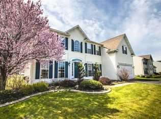 3874 Hill Rd, North Tonawanda, NY 14120