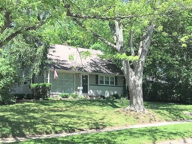 1st image of 1301 Beechwood Dr