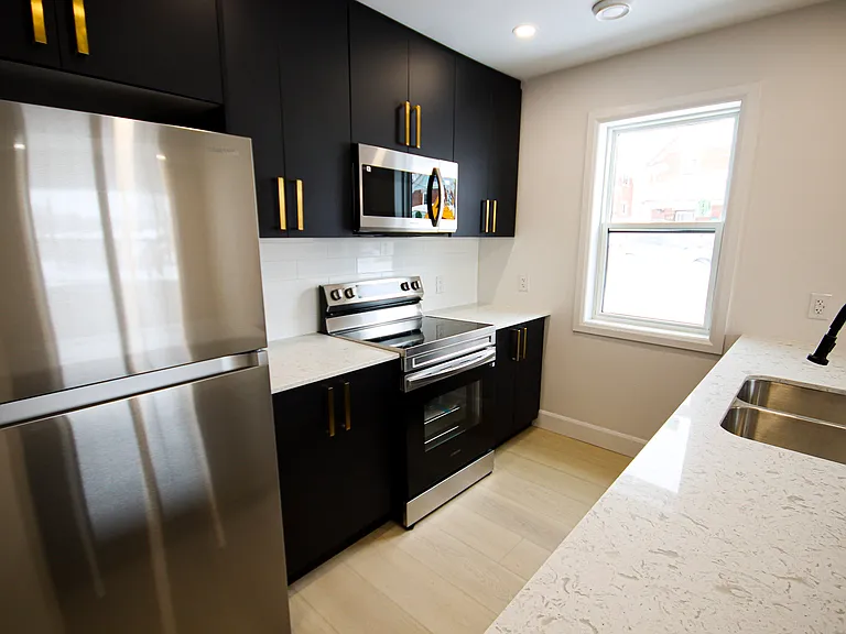 269 Madison Ave S #7 — Photo 16
