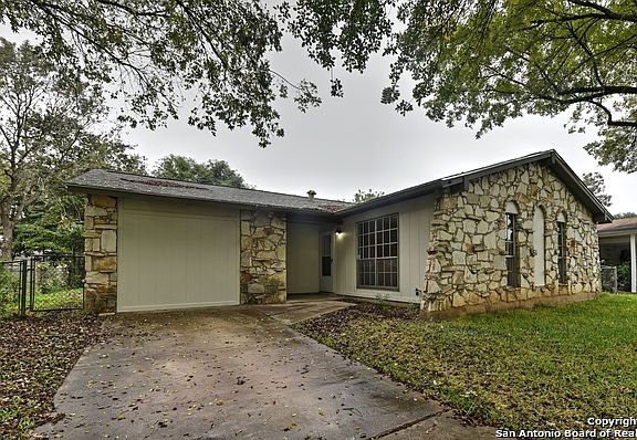 2nd image of 213 Beverly Dr