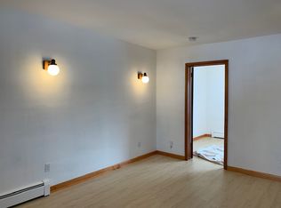 1940 Arlington Ave #6, Des Moines, IA 50314