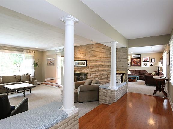 3rd image of 5730 Barnsley Pl