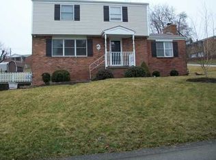 33 Dover Rd, Irwin, PA 15642