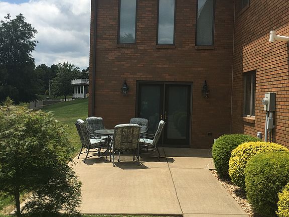 3rd image of 119 Cooper Dr