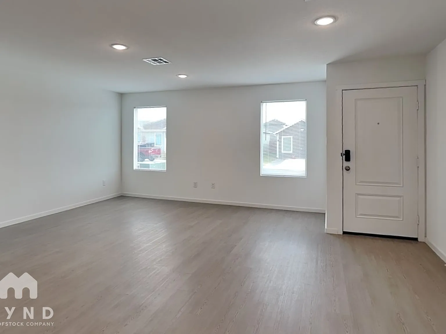 4 bed, 2.0 bath, 1375 sqft, $1,525 — Photo 2