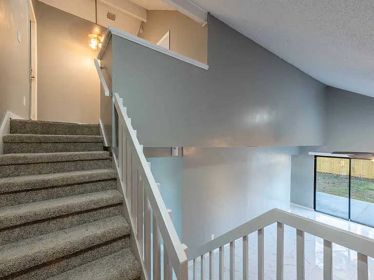8366 Coralberry Ln — Photo 9