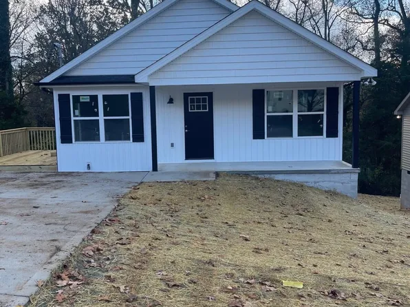 341 W Outer Dr, Oak Ridge, TN 37830