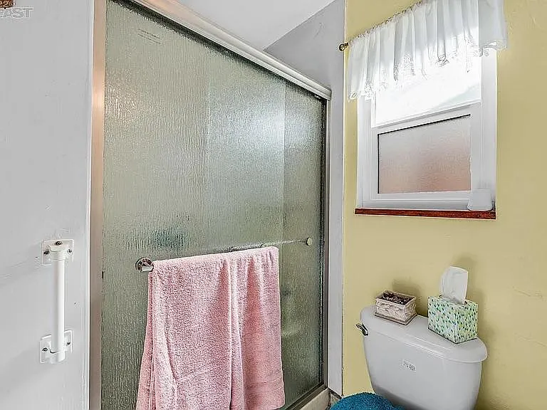 1375 Michelle Ave — Photo 32