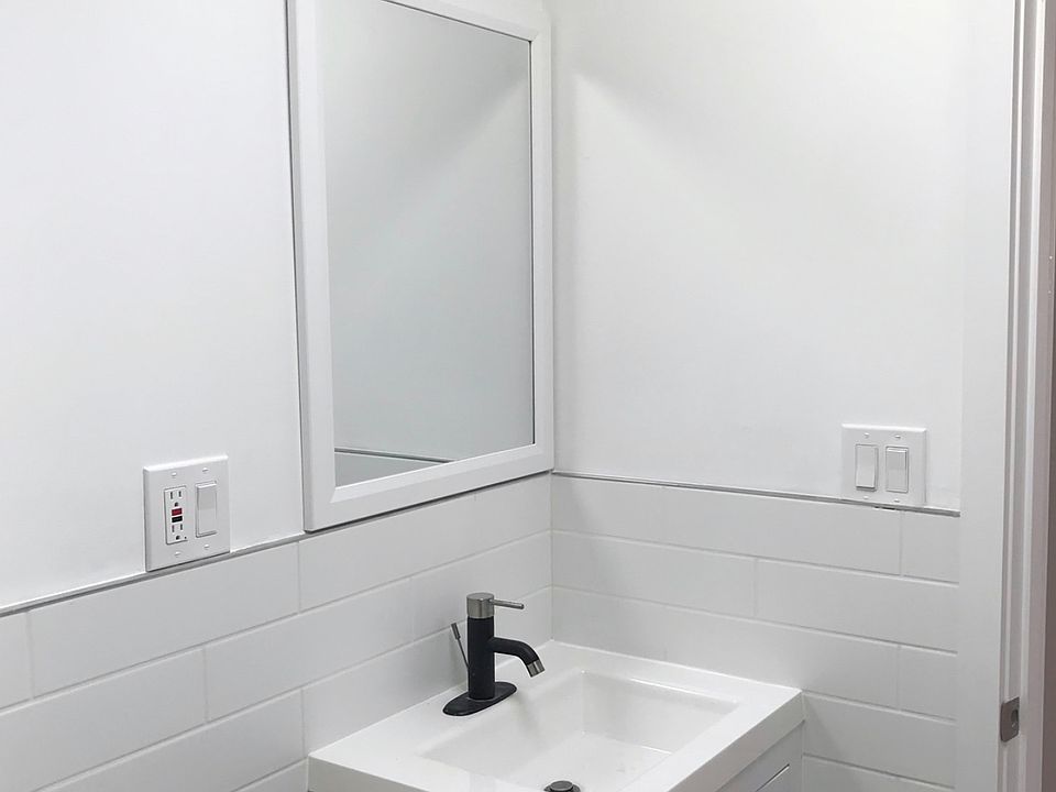 1st image of 5 Paerdegat 15th St Floor 3
