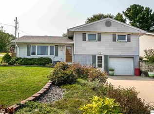 2715 Andrew Ct, Dubuque, IA 52001