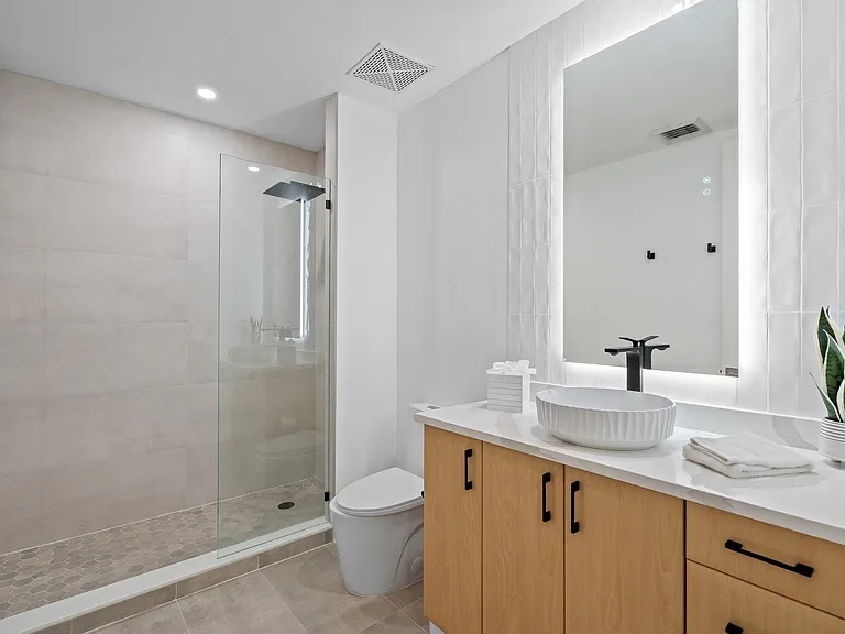 403 S Sapodilla Ave #806 — Photo 5