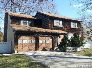 1459 Carroll St, Wantagh, NY 11793