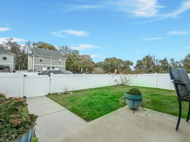 3995 Four Poles Park Dr — Photo 18