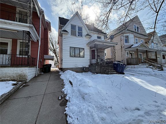 3rd image of 131 Riverside Ave