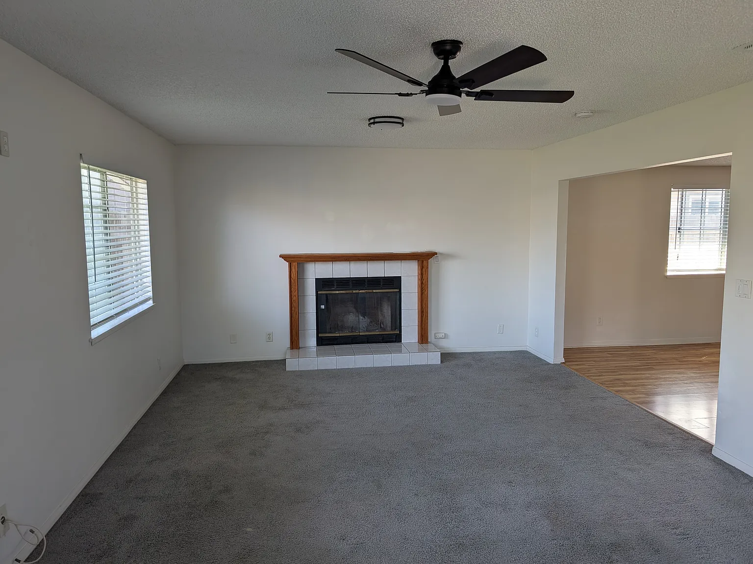 3 bed, 1369 sqft, $3,800 — Photo 2