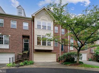 219 Halpine Walk Ct, Rockville, MD 20851