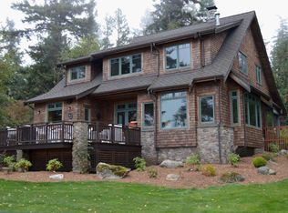 385 Sunset Ave, Eastsound, WA 98245