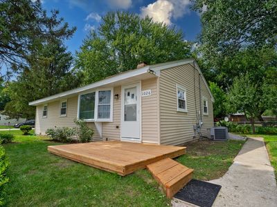 1026 Kasper Ave, Crystal Lake, IL, 60014