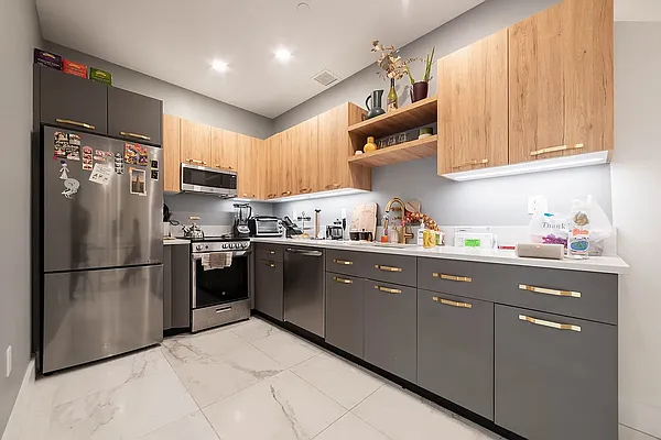 Rented by Joel Scharf, LREB | media 18