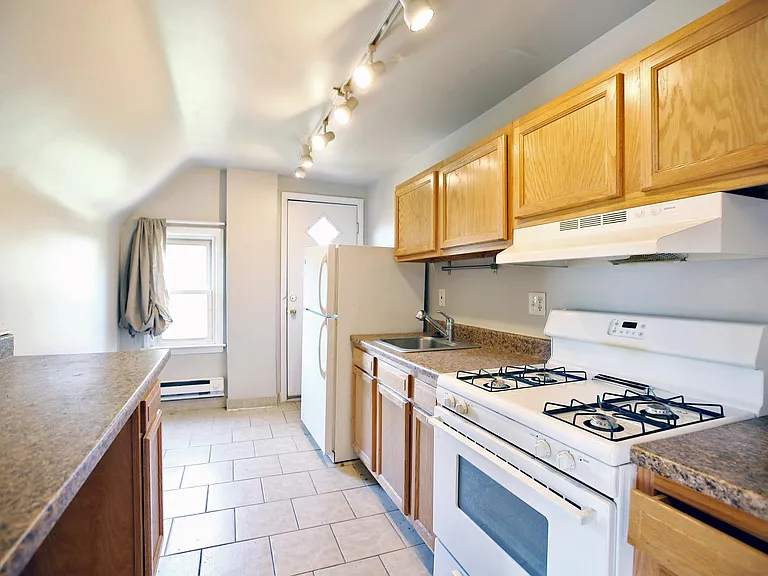 5053 Commonwealth St #3 — Photo 8