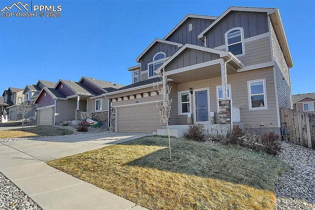 4 bed, 2.5 bath, 3132 sqft, $2,545 — Photo 3