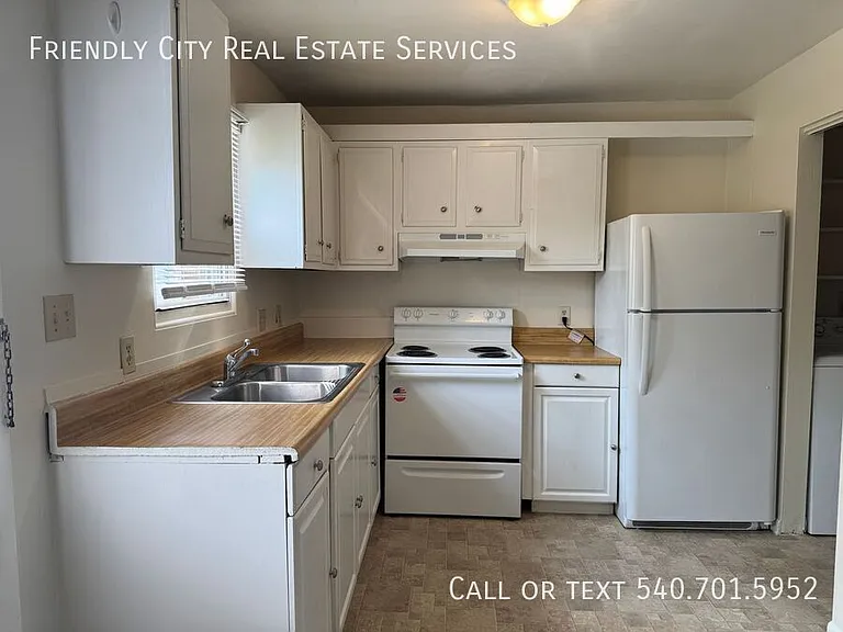421 S Main St — Photo 5