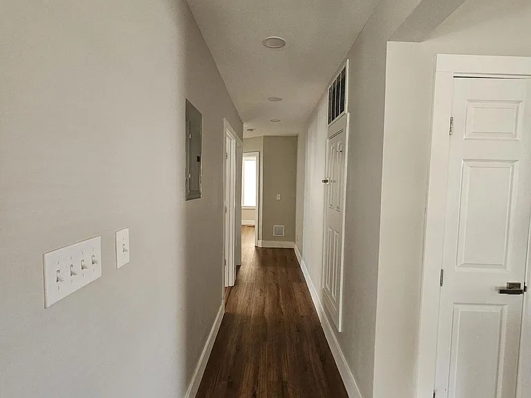 4 W Desoto St — Photo 15