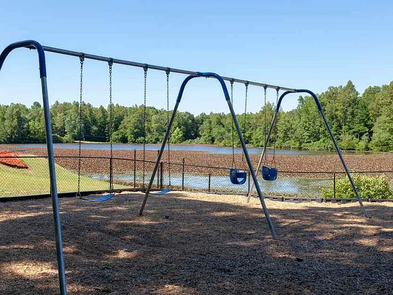 Woodlake (NC) — Photo 6