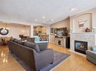 8046 Golden Valley Rd, Golden Valley, MN 55427