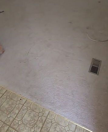 3rd image of 450 Edenderry Way