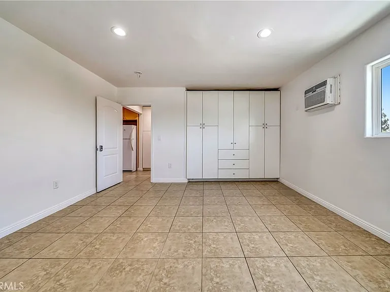 6735 Elmer Ave #12 — Photo 9