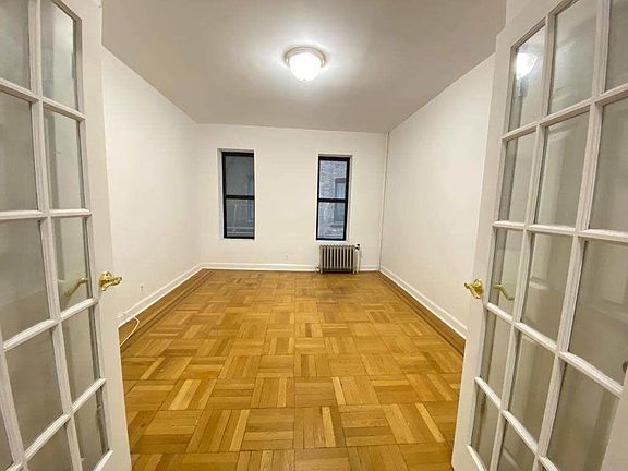 4th image of 239 Ocean Ave APT 1I