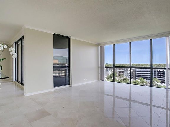 2nd image of 5001 Woodway Dr Unit 1205