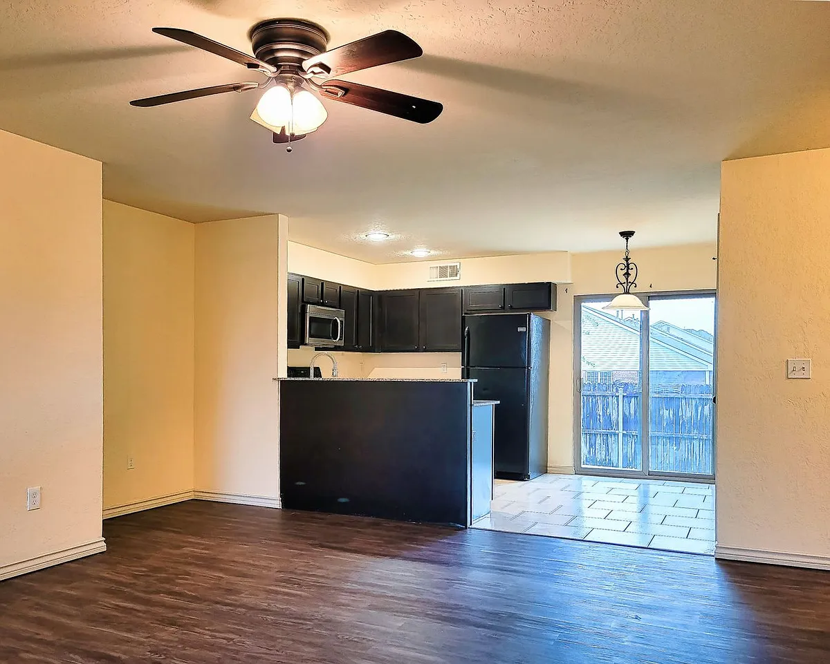 Building Photo - 20798 Landmark Dr