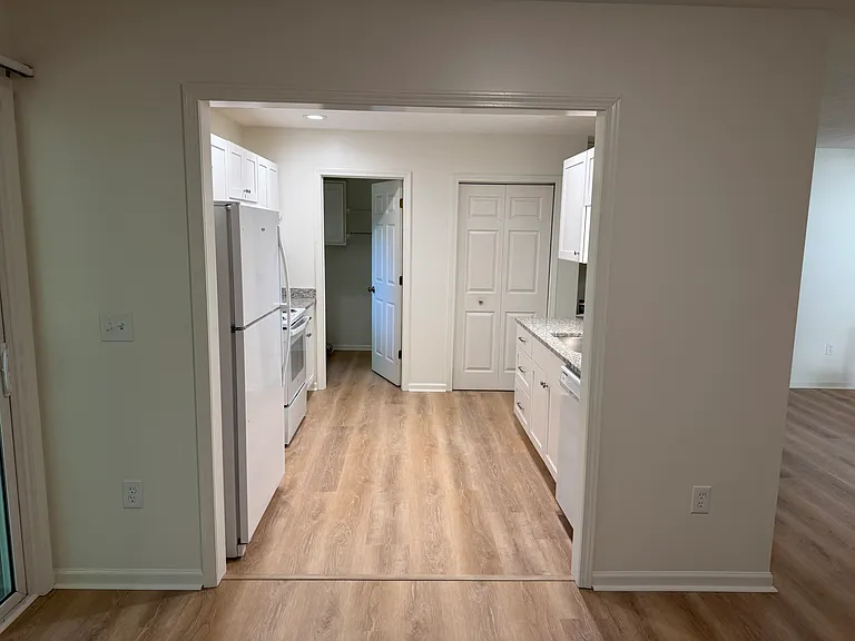 4 Dawson Pl — Photo 5