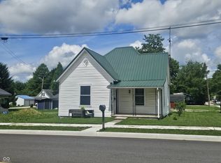 104 W Poplar St, North Vernon, IN 47265