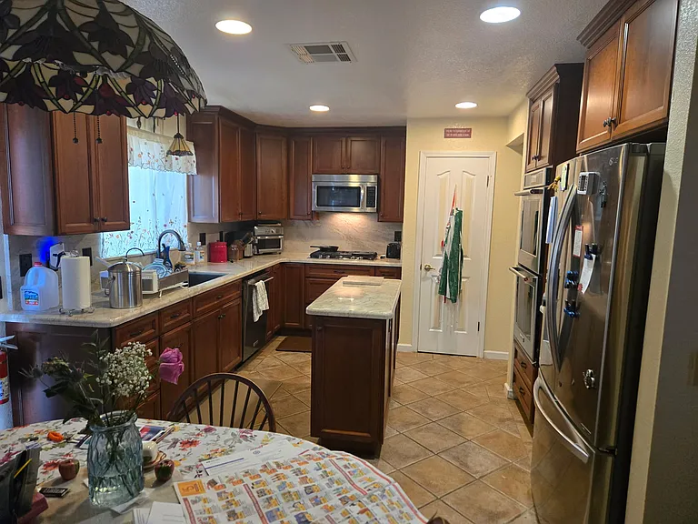 9350 Framington Way — Photo 6