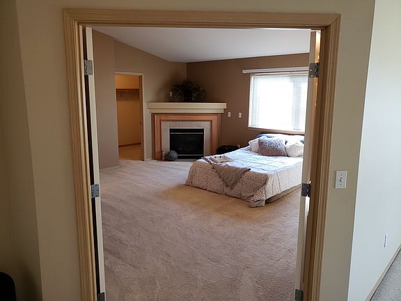 2nd image of 15902 125th Avenue Ct E