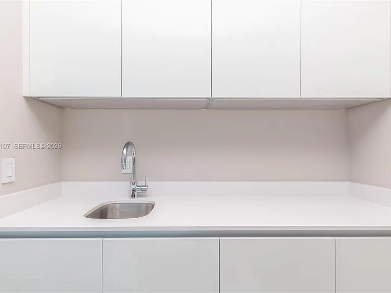 851 NE 1st Ave #Penthouse 4611-4611 — Photo 61