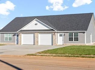 212 Secretariat Way, Oak Grove, KY 42262