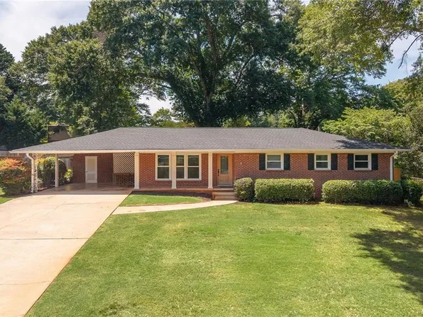 1089 Chatsworth Dr, Avondale Estates, GA 30002