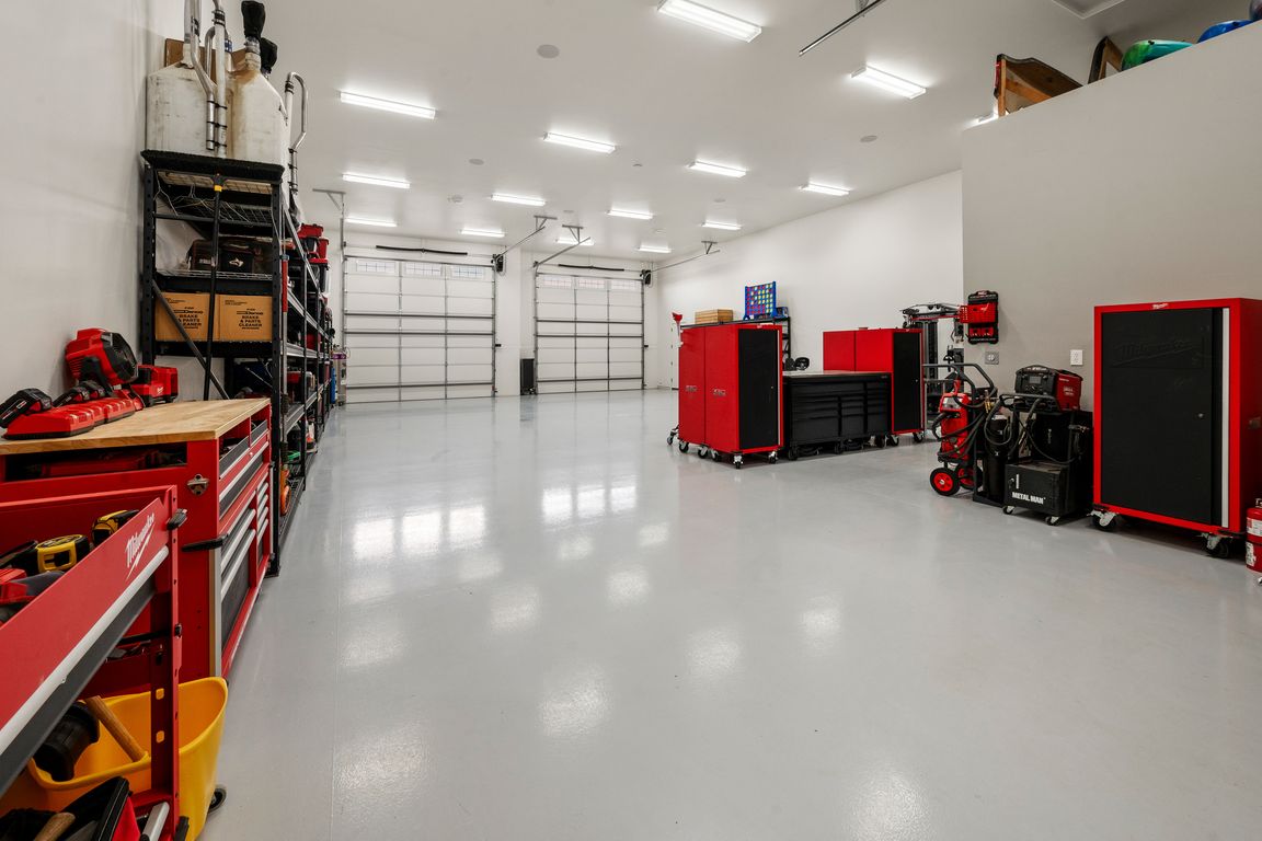 RV Garage (2)