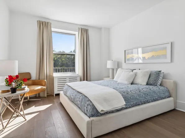 148-09 Northern Boulevard image 7 of 15