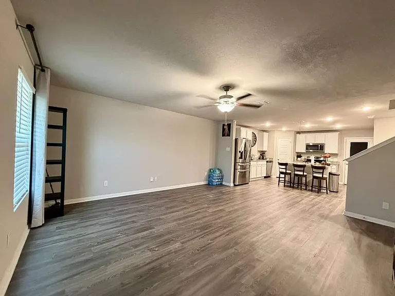 627 Retama Pass — Photo 4