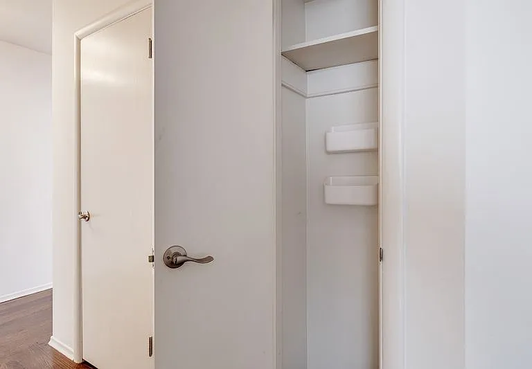 2000 Greenwich St #9 — Photo 13
